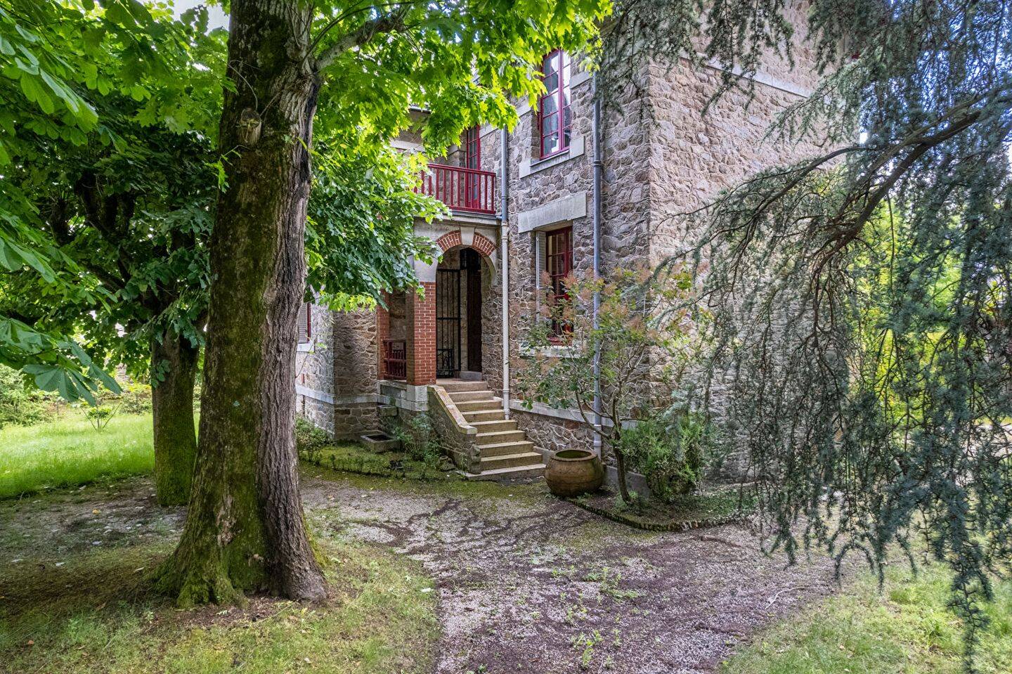 Maison 8 pièces 222 m² · à Nantes · 222,1 m² · 845 550 €