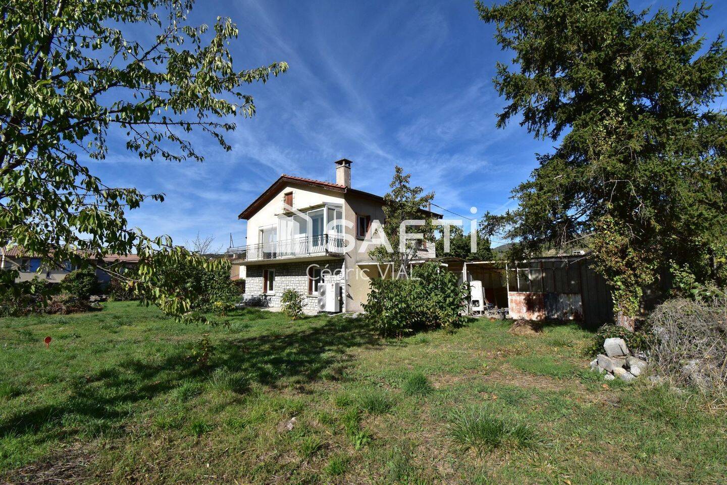Maison 5 pièces 150 m² · à Digne-les-Bains · 150 m² · 1 590 €