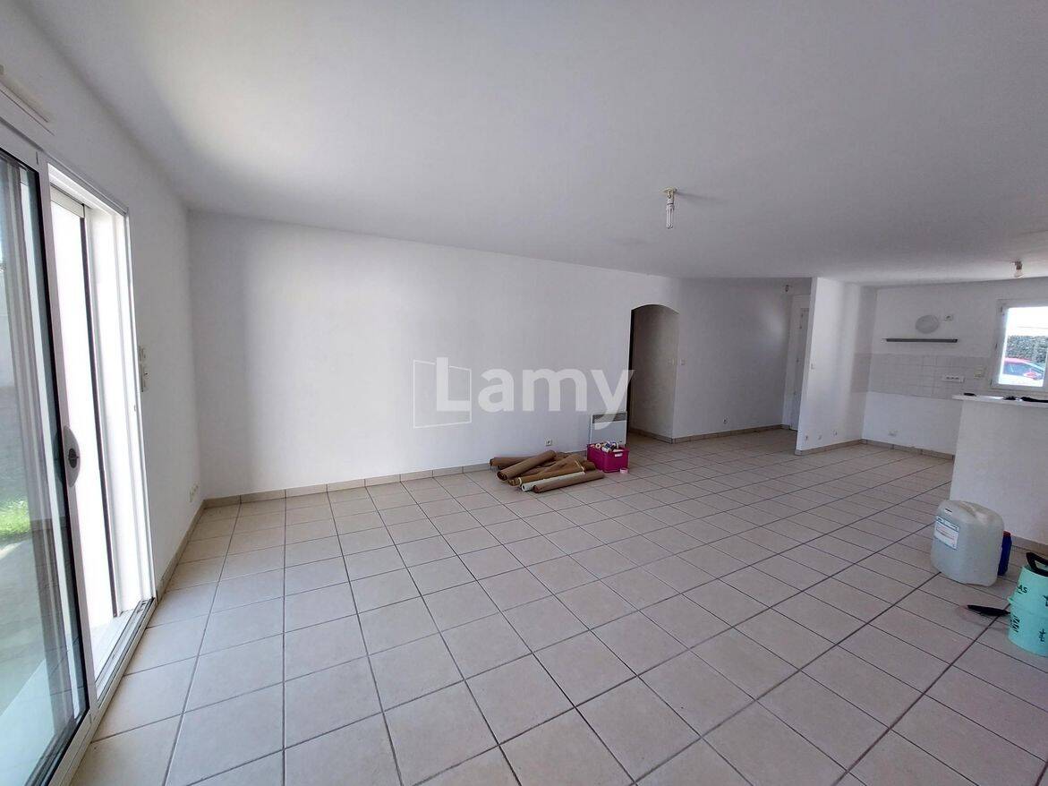 Maison 5 pièces 94 m² · à Mouilleron-le-Captif · 94,5 m² · 900 €/mois