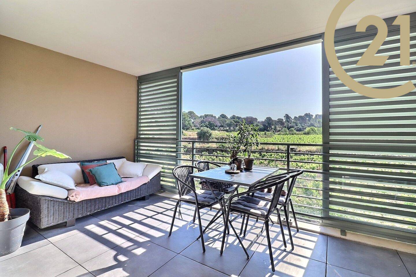 Appartement 3 pièces 69 m² · à Fréjus · 68,6 m² · 329 000 €