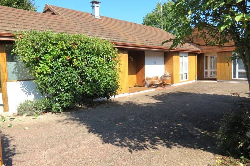 Maison 8 pièces 134 m² · à Crissey · 134 m² · 199 999 €