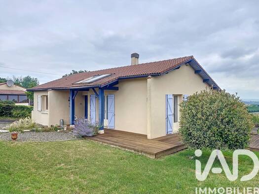 Maison de plain-pied à vendre 159 000 € 5 pièces 2 chambres 73 m² 1 364 m² de terrain Viella 32400