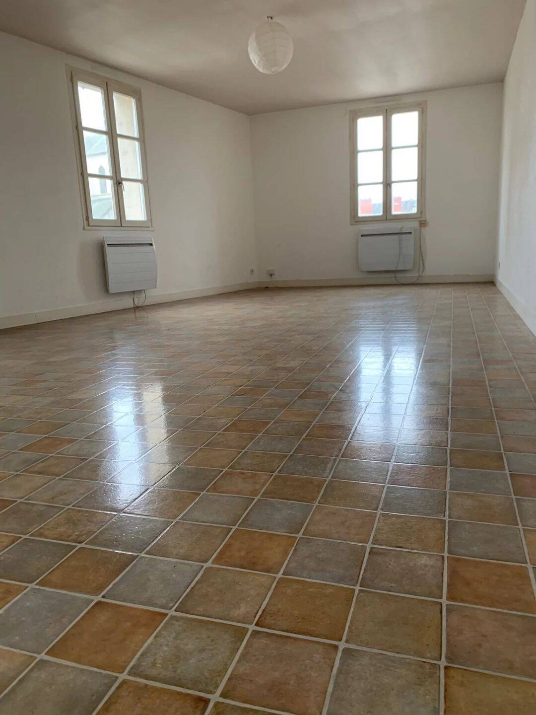 Appartement 4 pièces 121 m² · à Fourchambault · 121 m² · 587 €