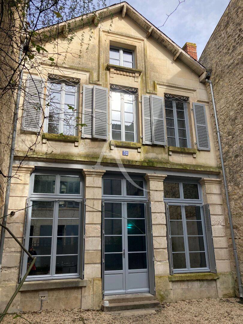 Maison 4 pièces 73 m² · à Fontenay-le-Comte · 73 m² · 670 €