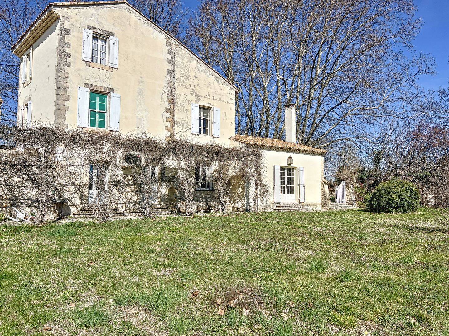 Maison 12 pièces 400 m² · à Pernes-les-Fontaines · 400 m² · 945 000 €