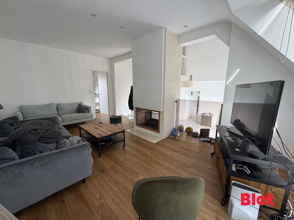 Maison 6 pièces 117 m² · à Bruz · 116,8 m² · 1 300 €/mois