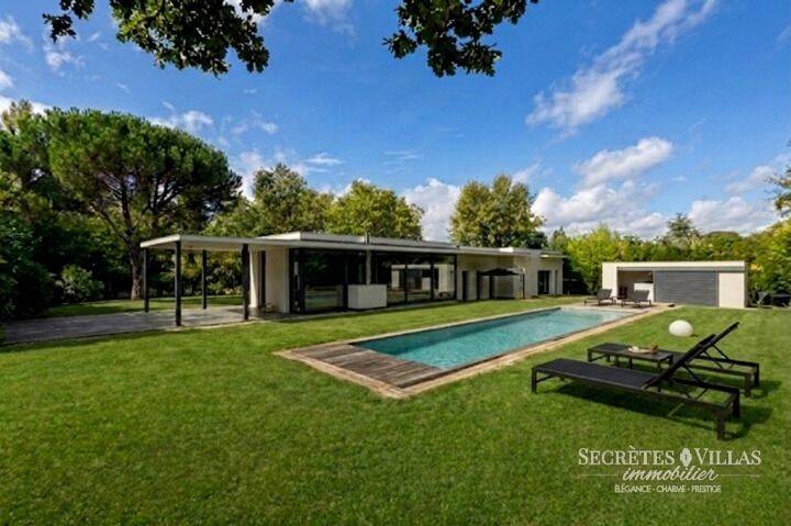 Maison 6 pièces 260 m² · à Latresne · 260 m² · 1 300 000 €