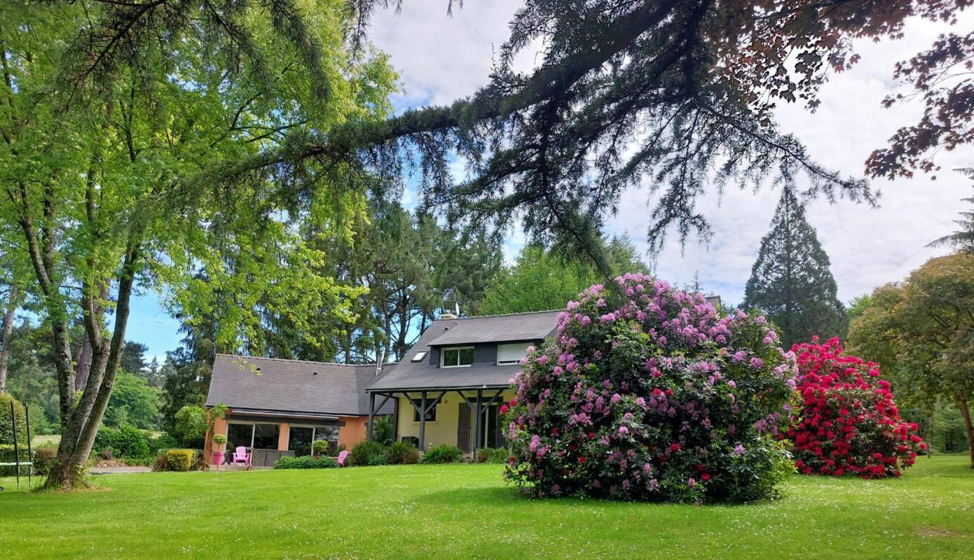 Maison 7 pièces 230 m² · à Acigné · 230 m² · 469 800 €