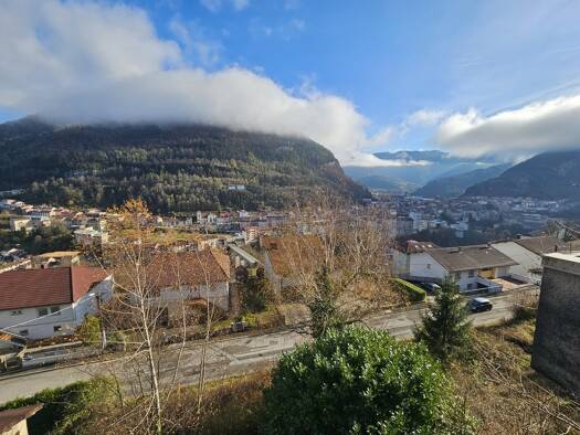 Maison à vendre 175 500 € 4 pièces 4 chambres 122 m² 697 m² de terrain Capucine-Gare-Miroir Saint-Claude 39200