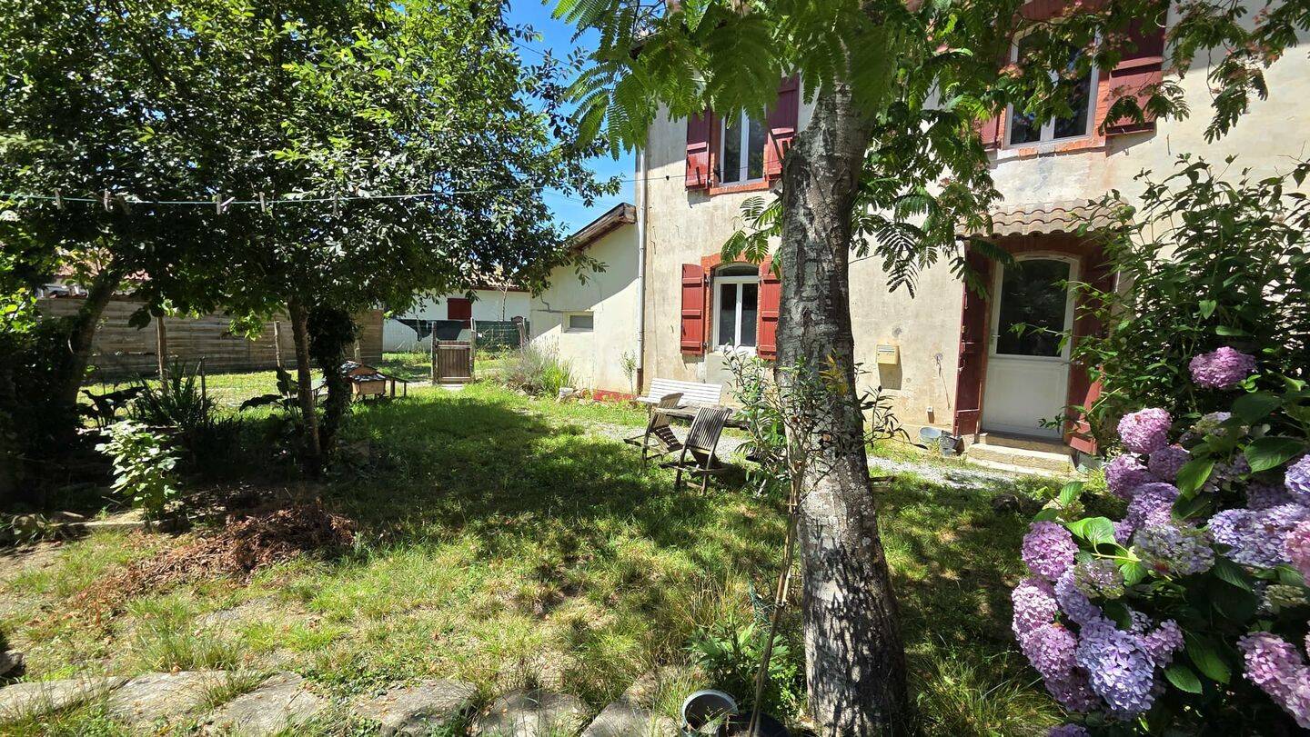 Appartement 5 pièces 121 m² · à Urcuit · 121 m² · 309 000 €