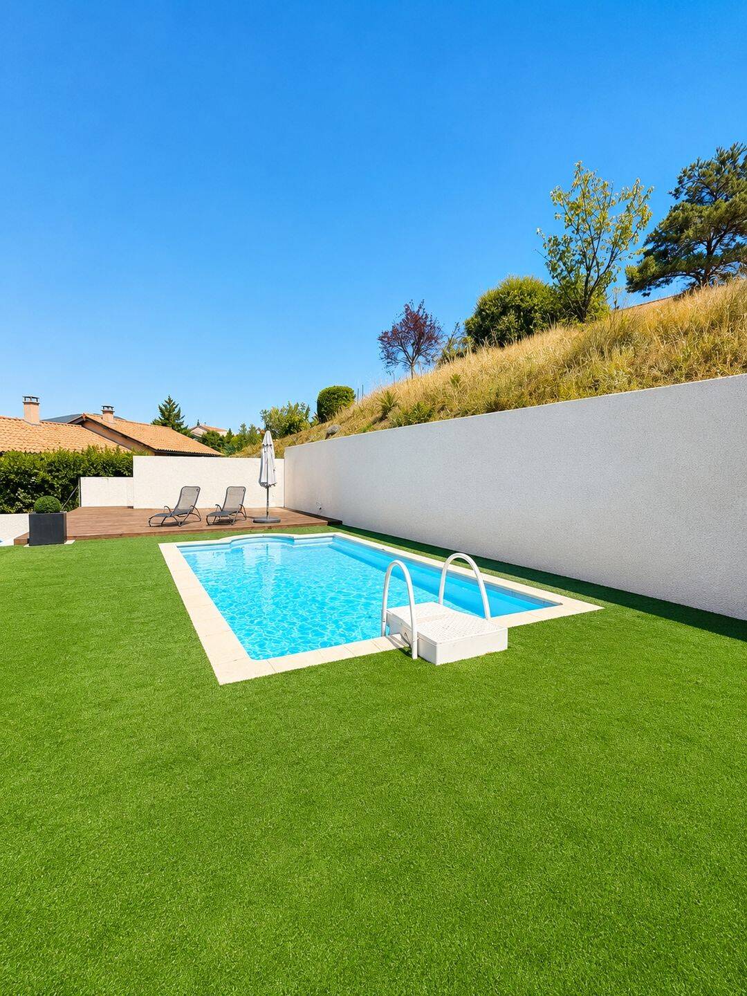 Maison 7 pièces 207 m² · à Saint-Clair-du-Rhône · 207 m² · 499 000 €