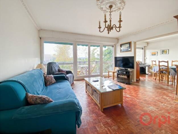 Appartement à vendre 225 000 € 4 pièces 2 chambres 79 m² Étage 3/3 La Grille Doree Eaubonne 95600