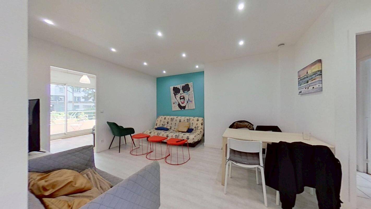 5 pièces 92 m² · à Lyon 8ème Arrondissement · 92 m² · 495 €/mois