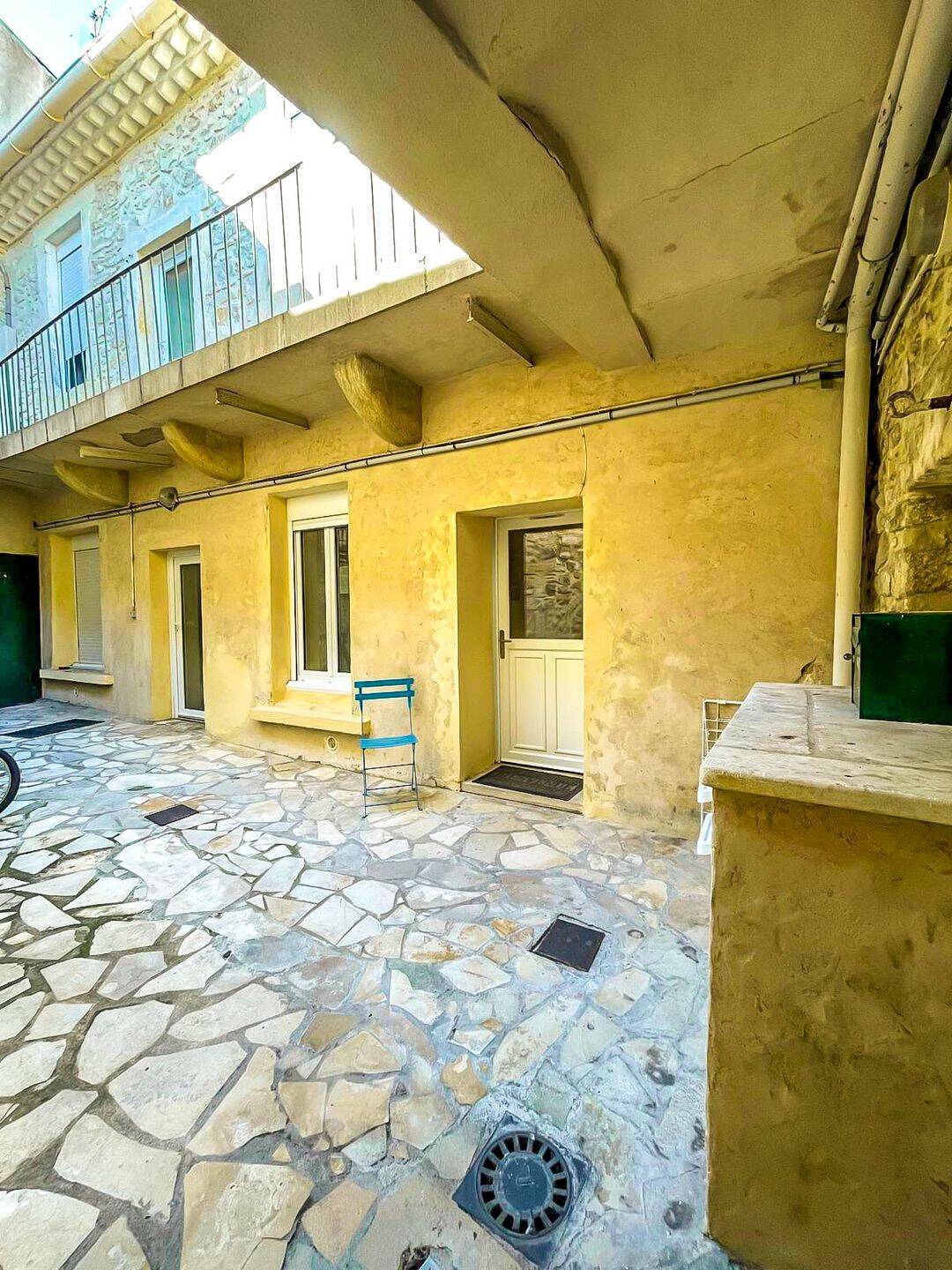 Appartement 1 pièce 28 m² · à Nîmes · 28 m² · 460 €