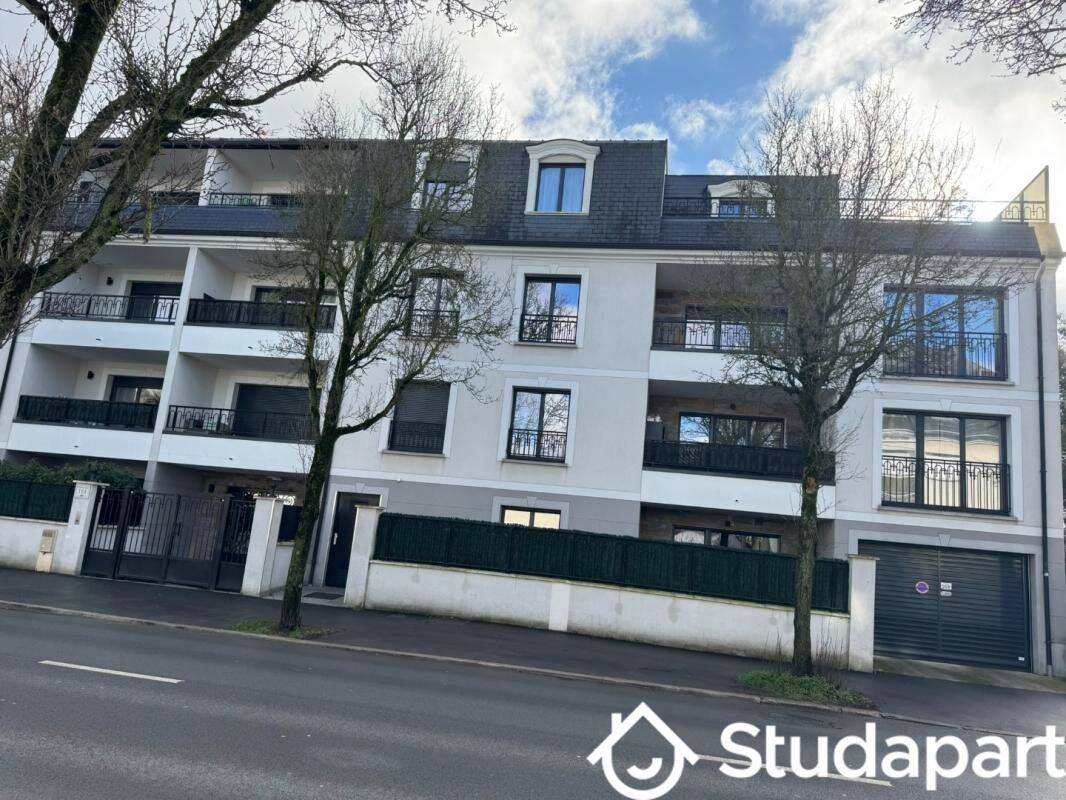 Appartement 1 pièce 32 m² · à Noisy-le-Grand · 32 m² · 1 150 €