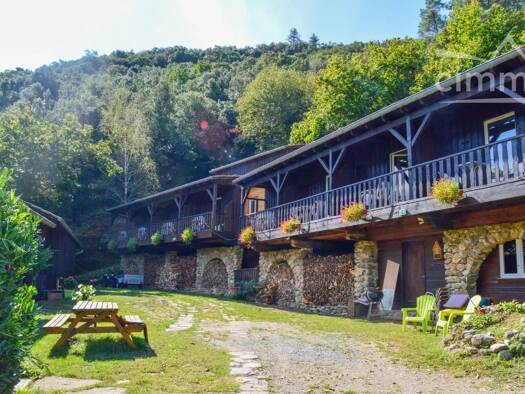 Hôtel à vendre 997 000 € 724 m² d'espace de restauration Beaumont 07110