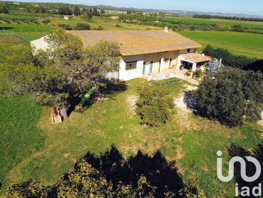 Maison à vendre 585 000 € 10 pièces 4 chambres 180 m² 7 410 m² de terrain La Grenouillade-Les Minimes Arles 13200