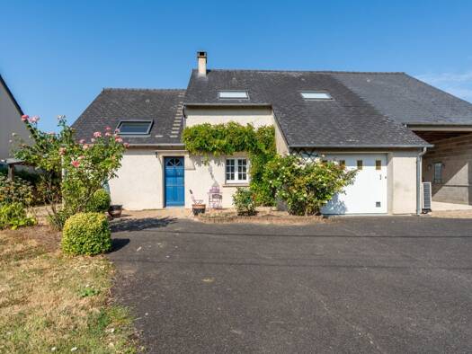 Maison de plain-pied à vendre 382 000 € 7 pièces 4 chambres 195 m² 1 480 m² de terrain Luynes 37230