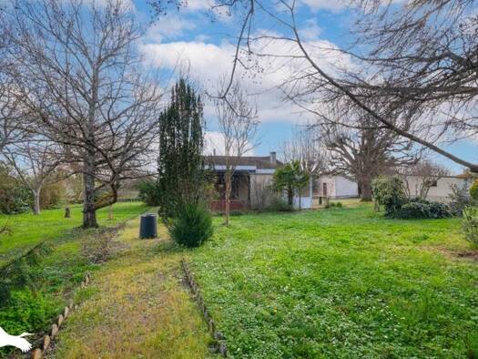 Maison à vendre 317 700 € 3 pièces 2 chambres 59 m² 1 758 m² de terrain Fenouillet 31150