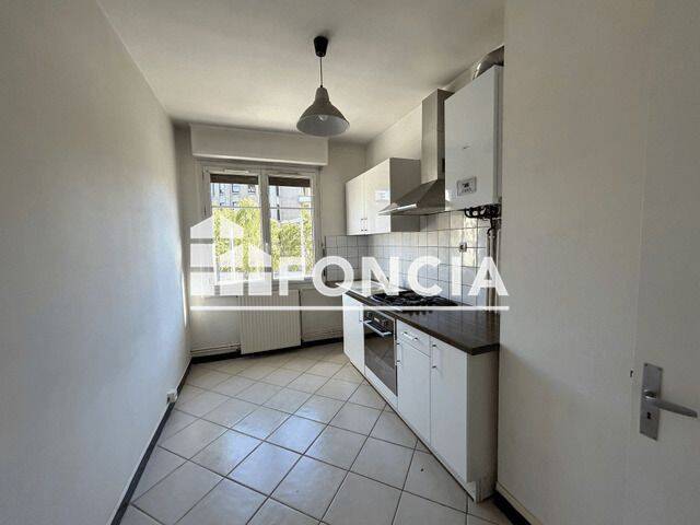 Appartement 2 pièces 54 m² · à Grenoble · 53,5 m² · 639 €