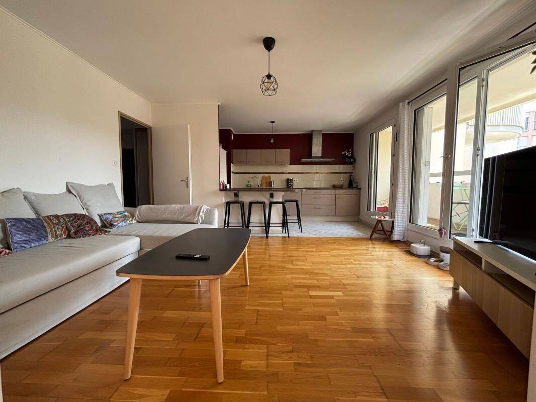 3 pièces 74 m² · à Dijon · 74,2 m² · 900 €/mois