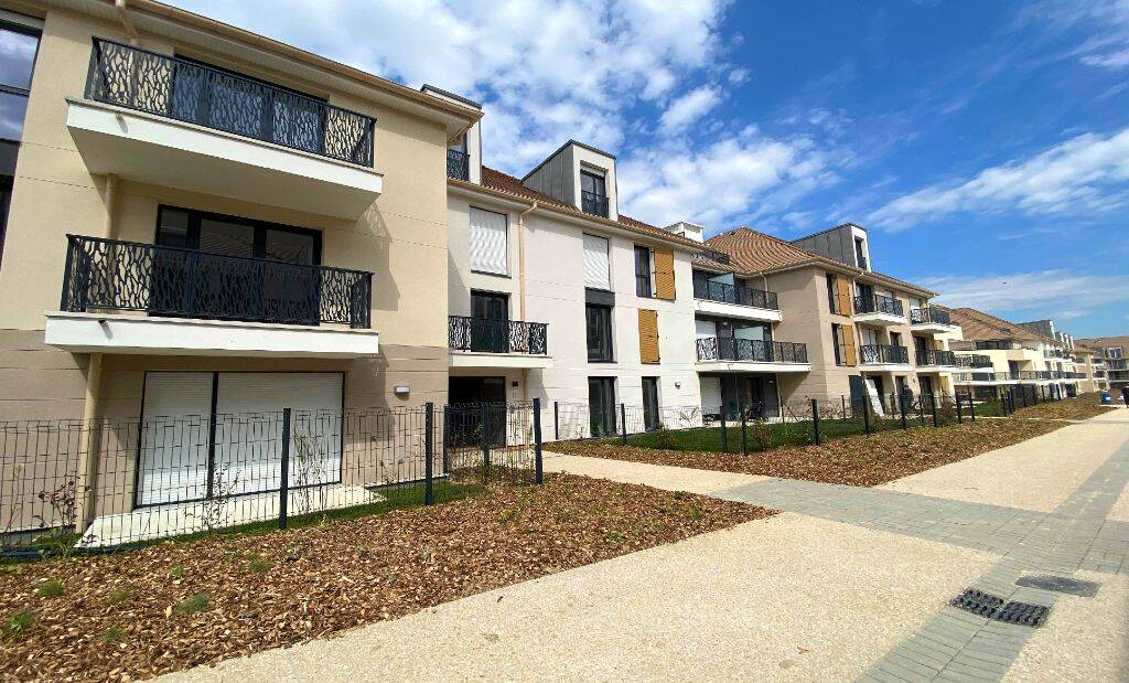 Appartement 2 pièces 44 m² · à Plaisir · 44 m² · 880 €