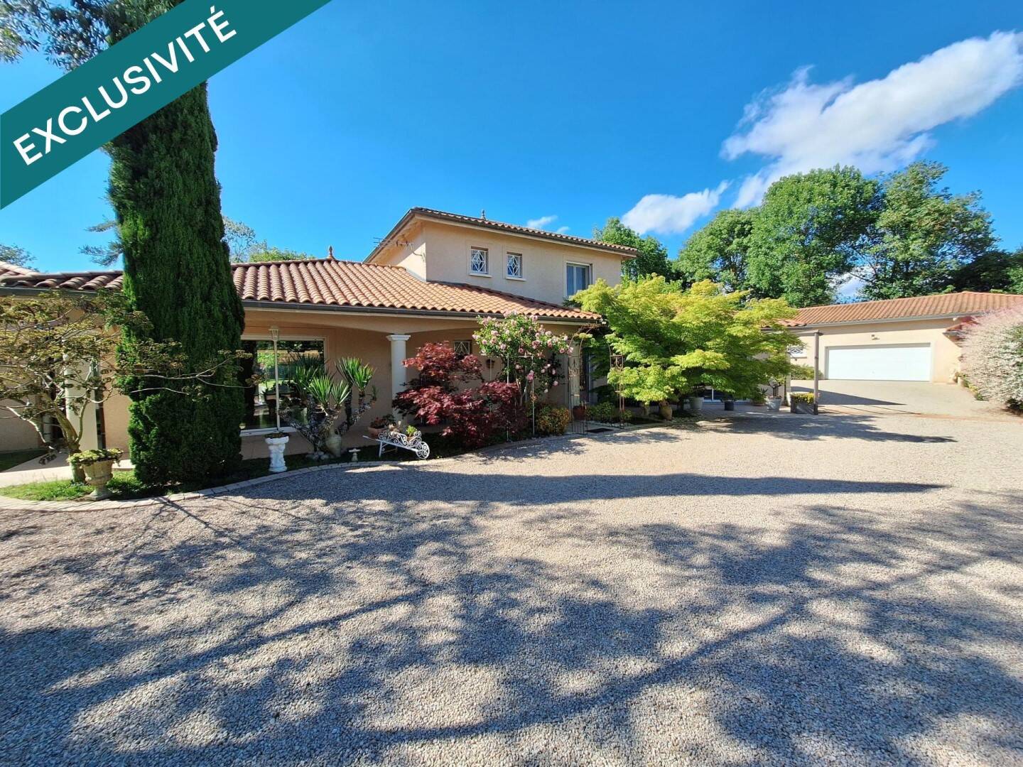 Maison 8 pièces 236 m² · à Meximieux · 236 m² · 699 000 €