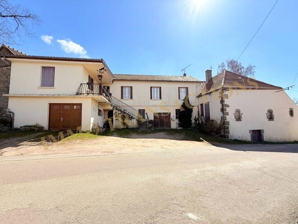 Maison 7 pièces 144 m² · à La Roche-en-Brenil · 144 m² · 85 000 €