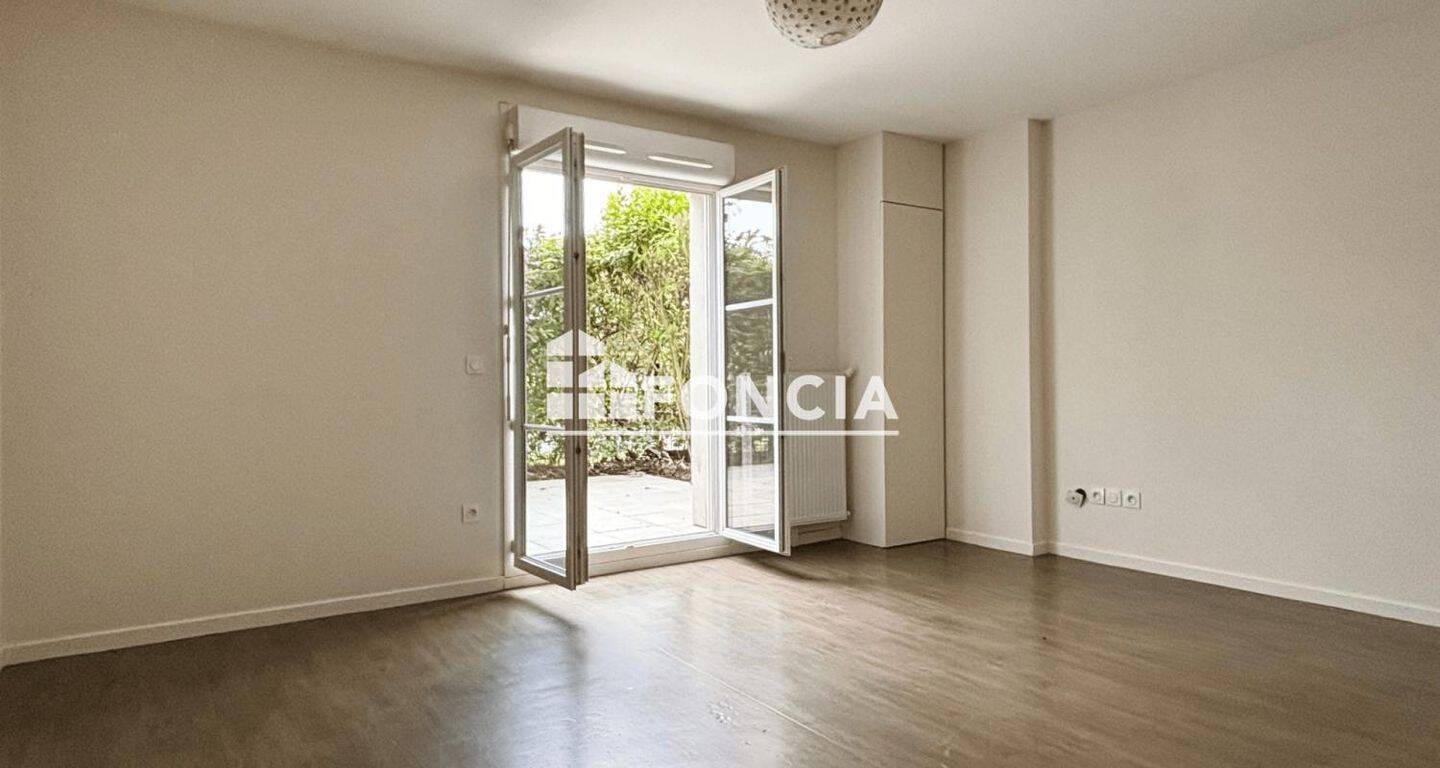 Appartement 1 pièce 32 m² · à Plaisir · 32,2 m² · 654 €