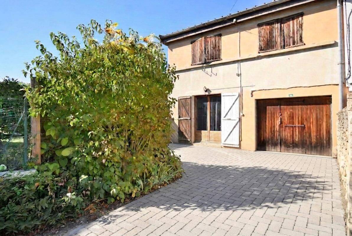 Maison 4 pièces 77 m² · à Brézins · 77 m² · 97 750 €