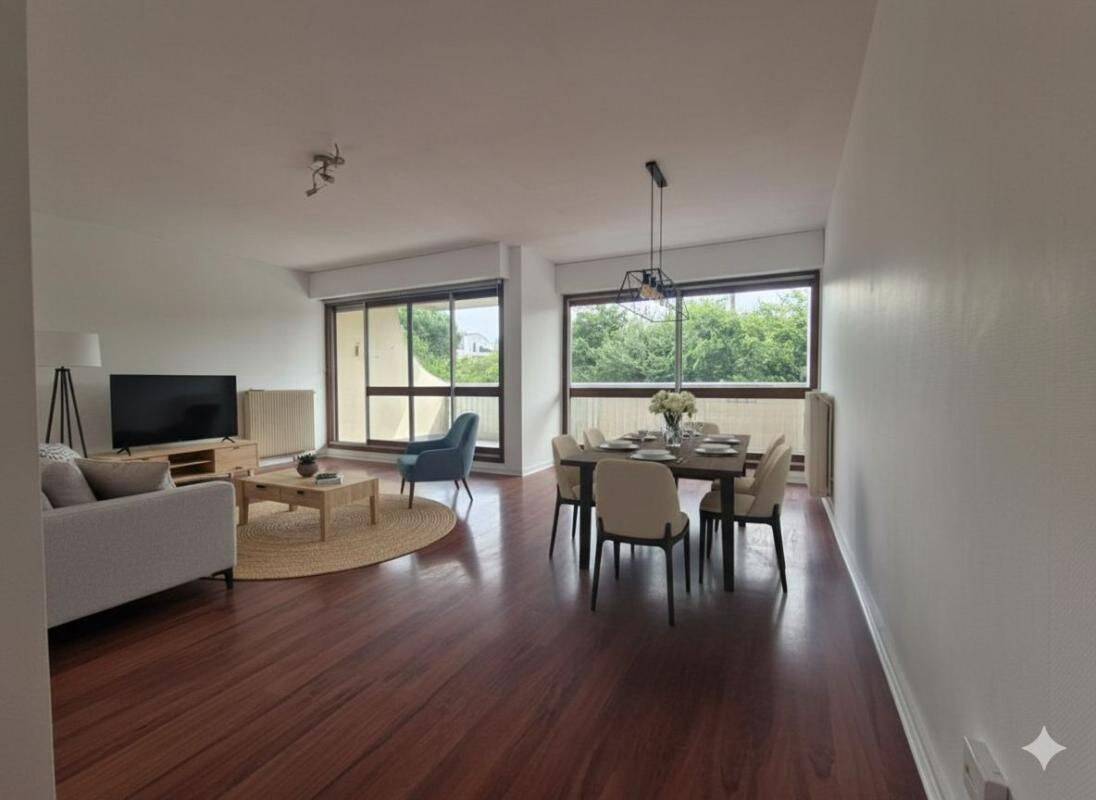 Appartement 3 pièces 81 m² · à Bordeaux · 81 m² · 216 000 €