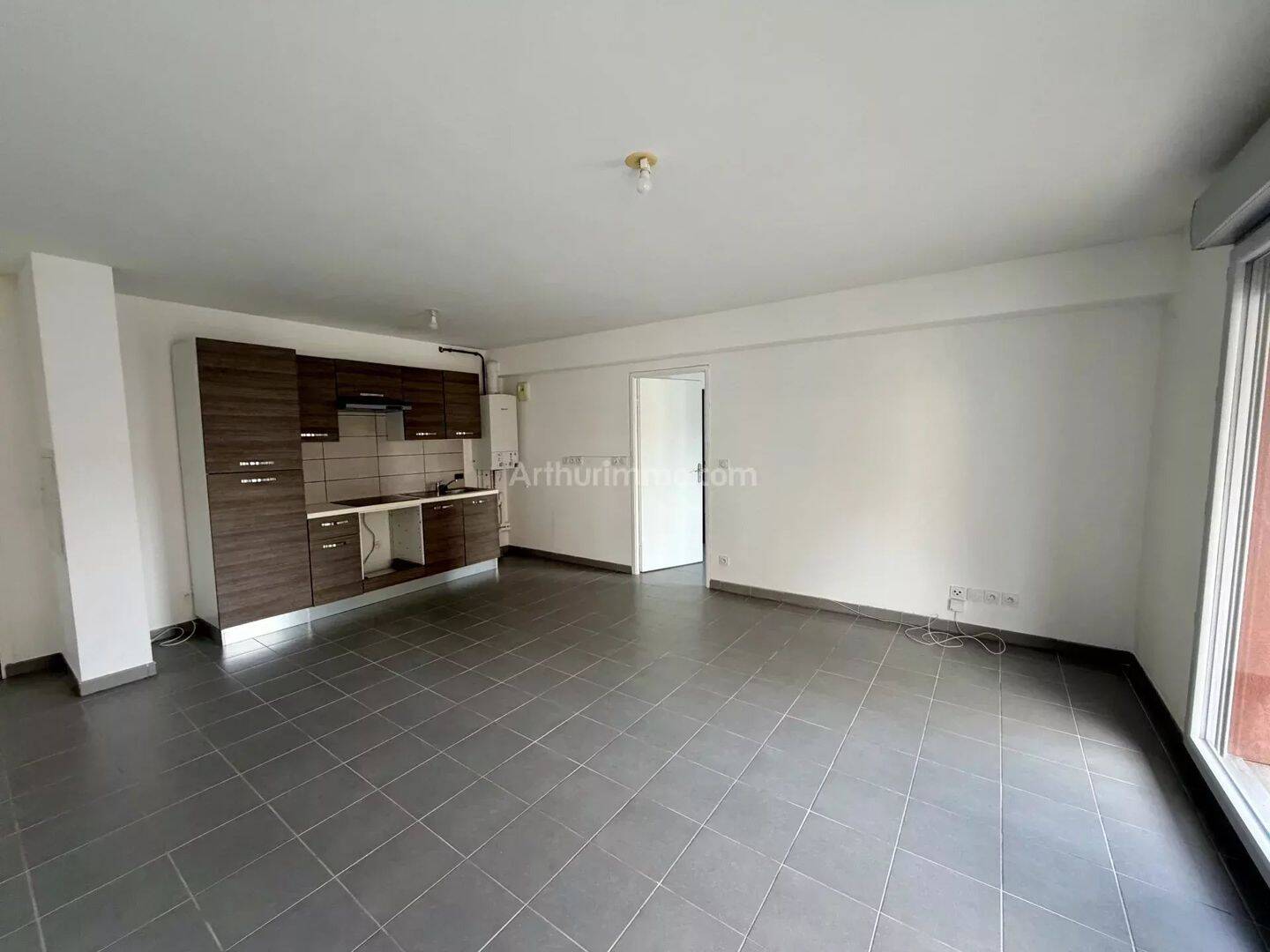 Appartement 2 pièces 47 m² · à Port-Saint-Louis-du-Rhône · 46,5 m² · 650 €/mois
