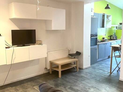 Appartement à louer 1 095 € 3 pièces 2 chambres 60 m² Lille Sud Lille 59000
