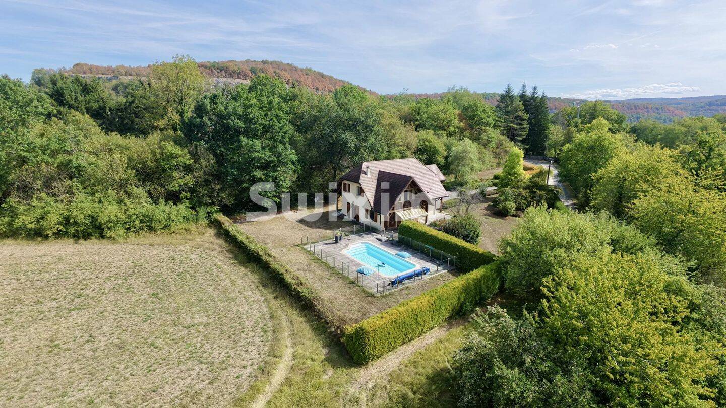 Maison 6 pièces 170 m² · à Doucier · 170 m² · 470 000 €