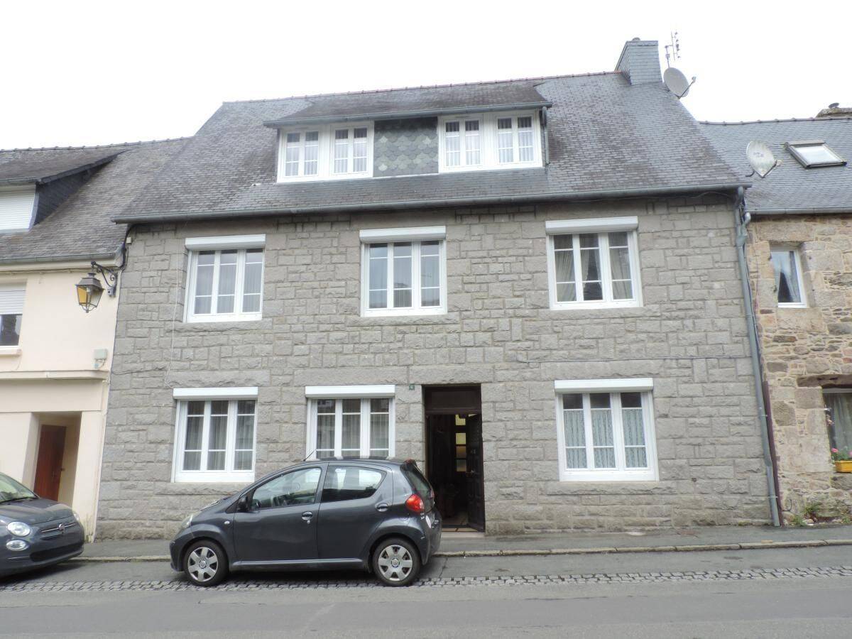 Maison 6 pièces 157 m² · à Belle-Isle-en-Terre · 157 m² · 141 000 €