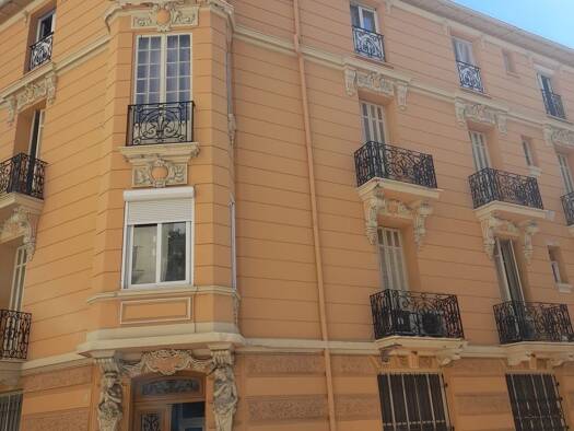 Appartement à vendre 480 000 € 3 pièces 2 chambres 73 m² Étage 3/3 Centre Beausoleil 06240