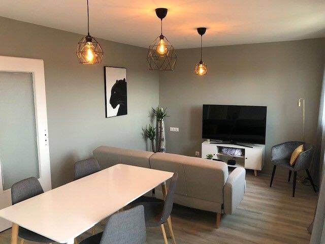5 pièces 100 m² · à Troyes · 100 m² · 1 200 €