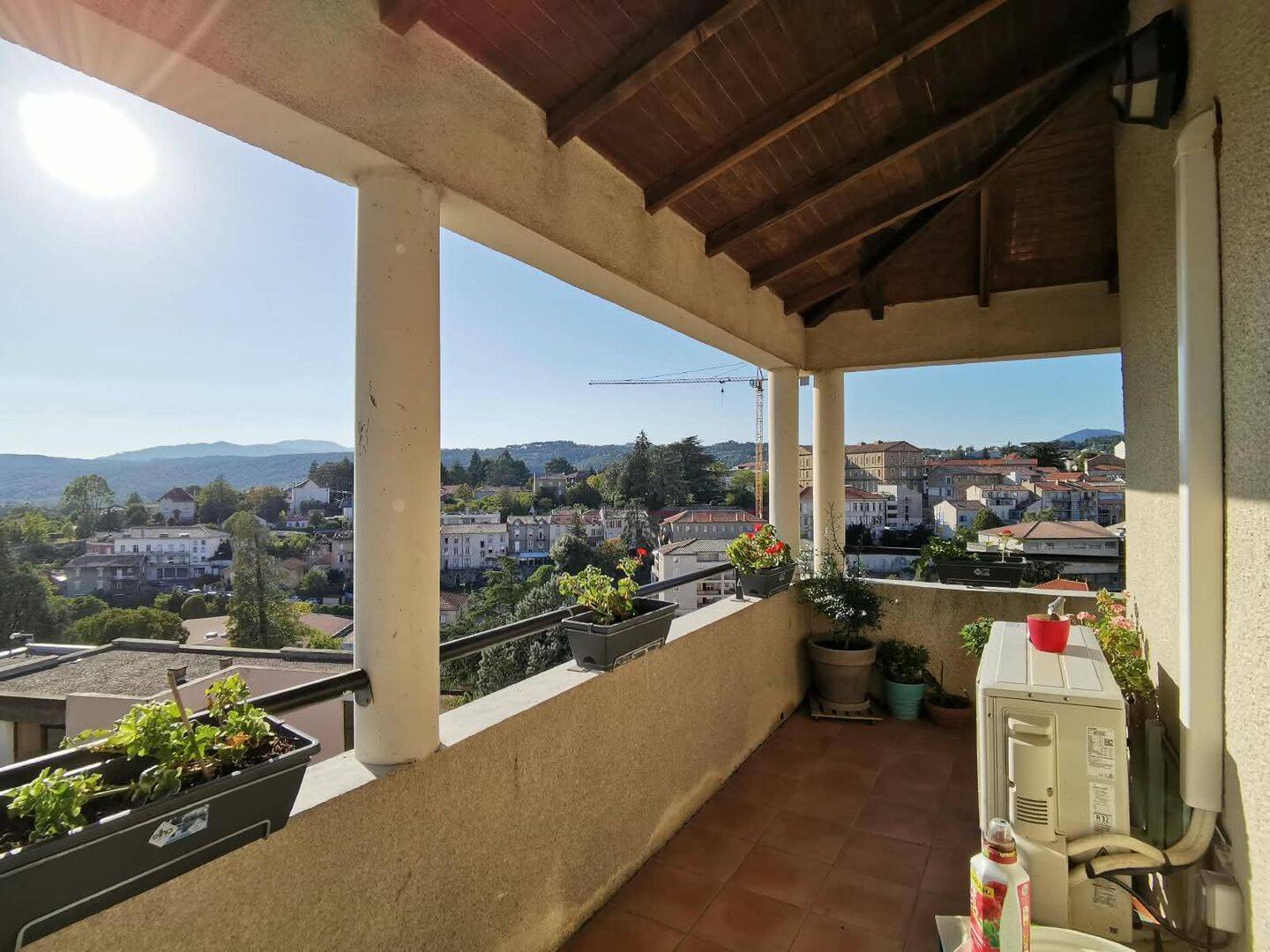 Appartement 4 pièces 86 m² · à Aubenas · 85,9 m² · 240 000 €