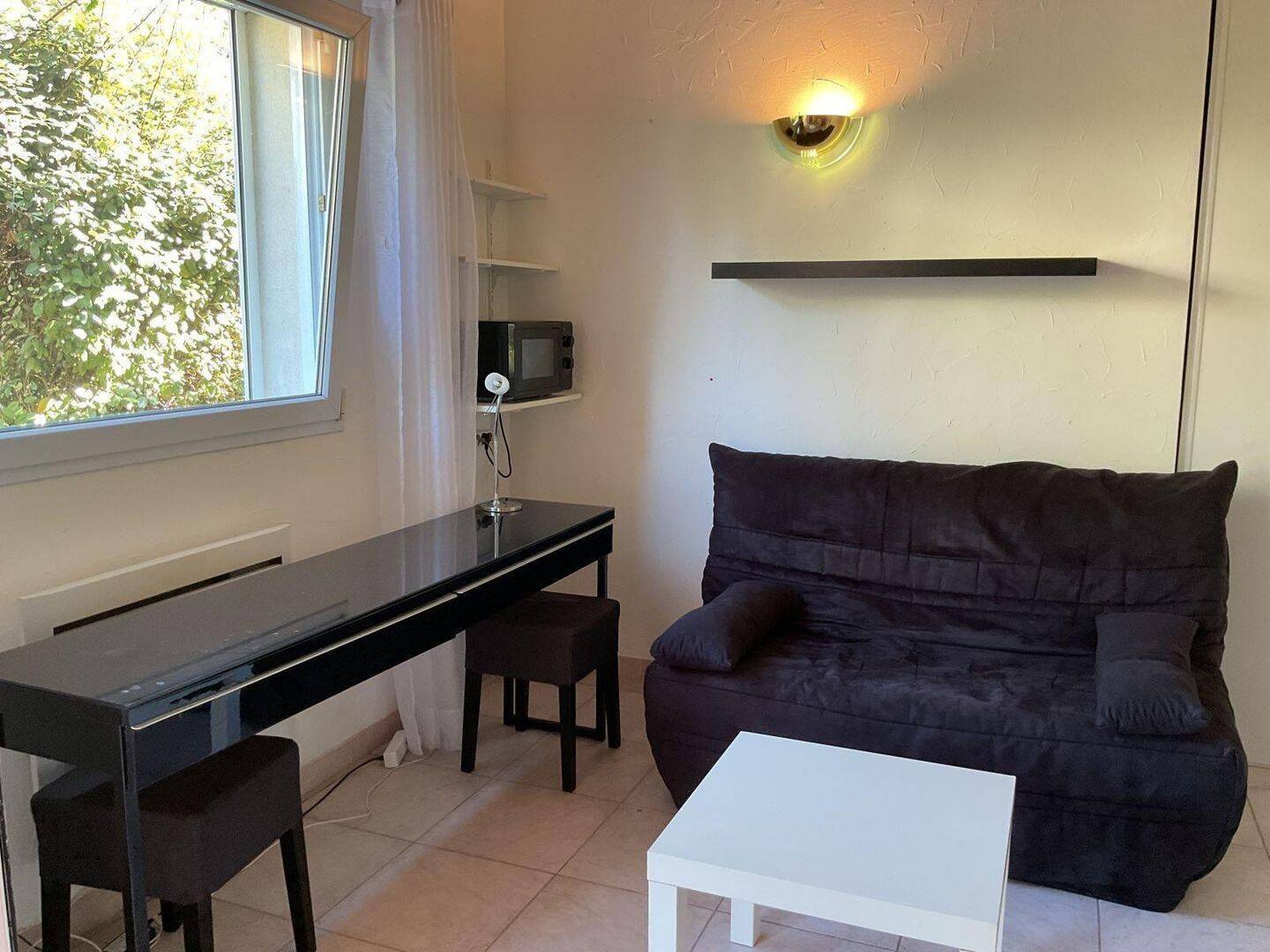 Appartement 1 pièce 20 m² · à Saint-Clément-de-Rivière · 20 m² · 570 €