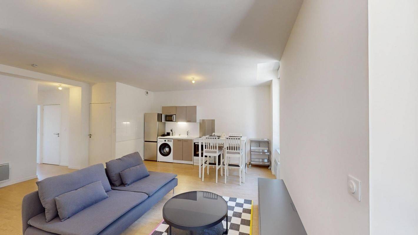 Appartement 1 pièce 47 m² · à Saint-Étienne · 47 m² · 525 €