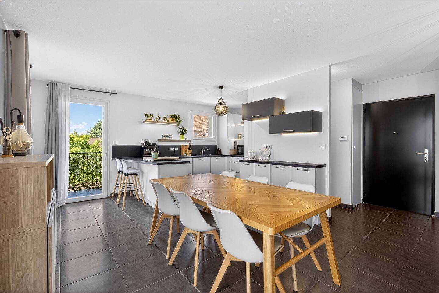 Appartement 4 pièces 120 m² · à Aix-les-Bains · 120 m² · 374 000 €