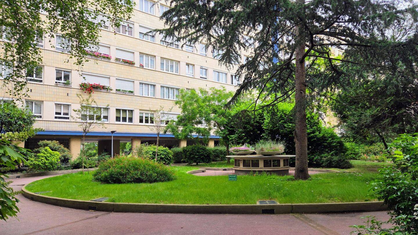 Appartement 2 pièces 62 m² · à Paris 15ème Arrondissement · 61,6 m² · 549 900 €