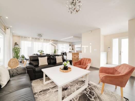 Maison de plain-pied à vendre 425 000 € 6 pièces 4 chambres 141 m² 786 m² de terrain Écrouves 54200