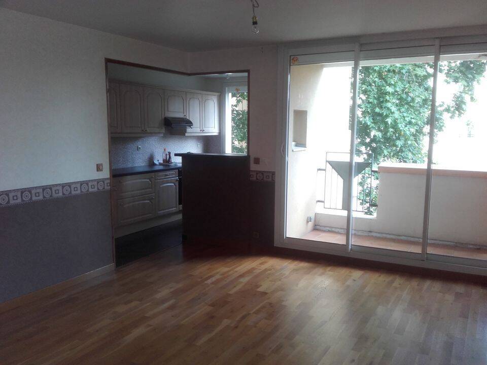 Appartement 3 pièces 70 m² · à Corbeil-Essonnes · 70 m² · 1 200 €/mois