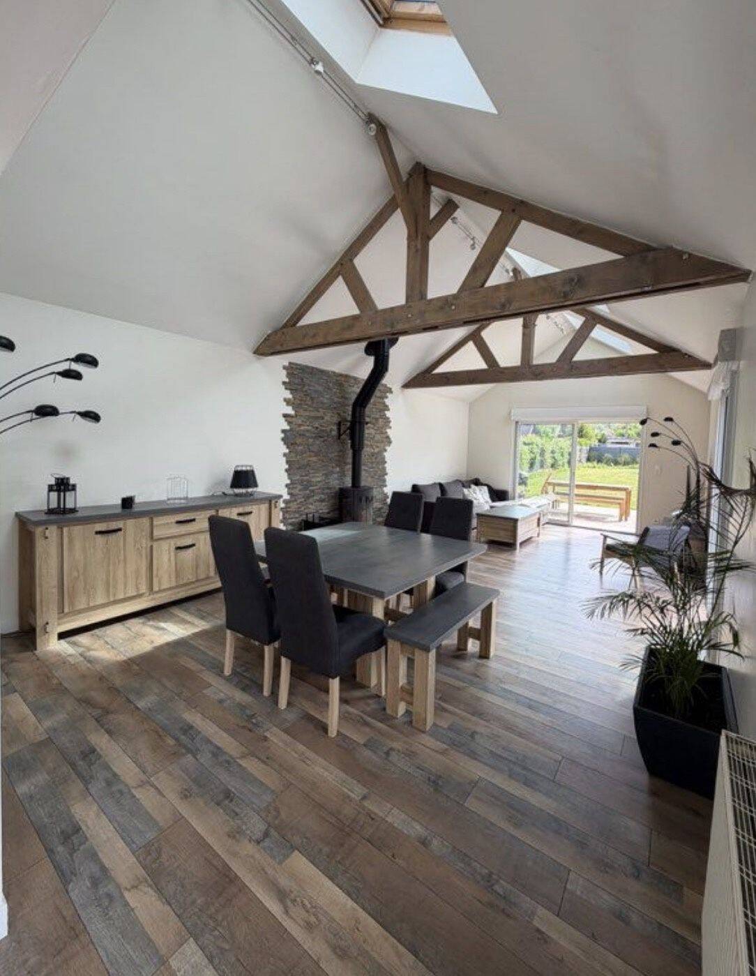 Maison 6 pièces 123 m² · à Notre-Dame-de-Bondeville · 123 m² · 357 000 €