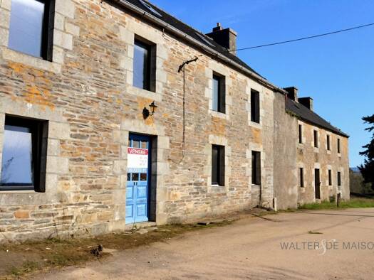 Maison à vendre 299 250 € 9 pièces 3 chambres 280 m² 18 400 m² de terrain Scrignac 29640