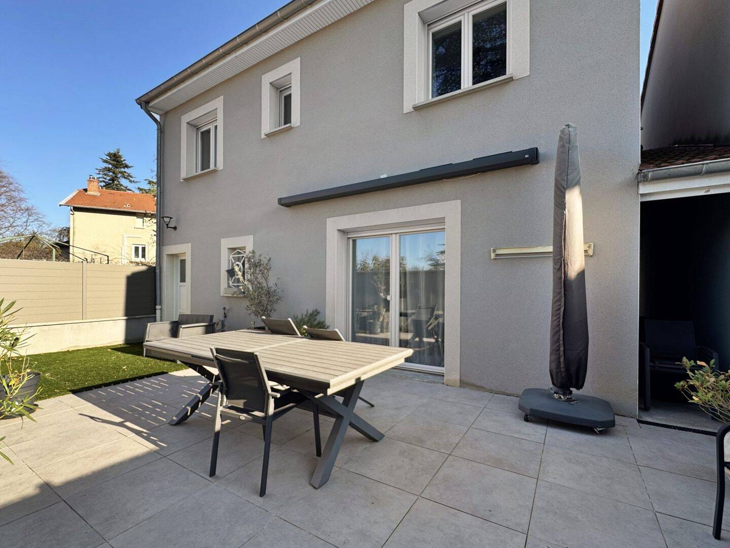 Maison 5 pièces 123 m² · à Feyzin · 122,5 m² · 367 000 €