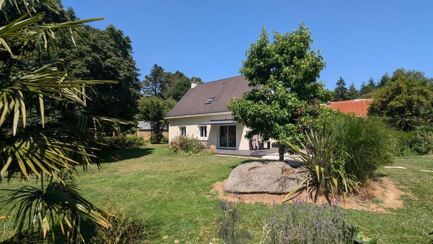 Maison 6 pièces 130 m² · à Camors · 130 m² · 370 800 €