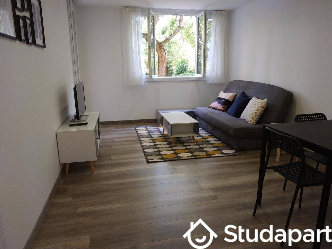 1 pièce 10 m² · à Toulouse · 10 m² · 520 €