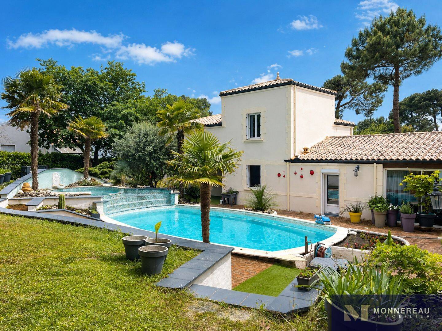 Maison 11 pièces 398 m² · à Les Mathes · 398 m² · 1 050 000 €